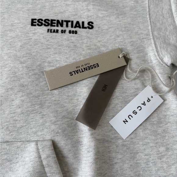 Fear of God Essentials Hoodie Light Oatmeal /LightGray NWT 100% Authentic Unisex - Picture 6 of 8